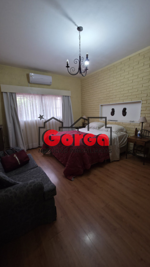 Casa ID.598 - Exclusiva en la zona, próx. a Nuevo Centro Shopping