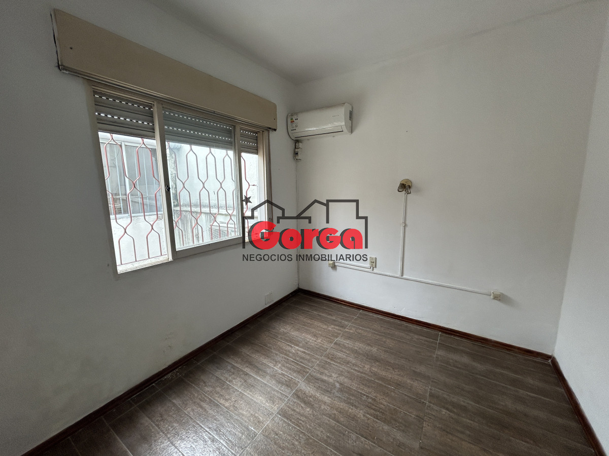 Casa ID.530 - Dos casas en un mismo padrón sobre Duque de los Abruzzos