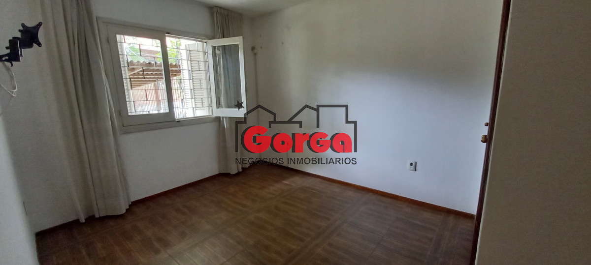 Casa ID.511 - Casa en planta baja, próx a Corrales y Varela