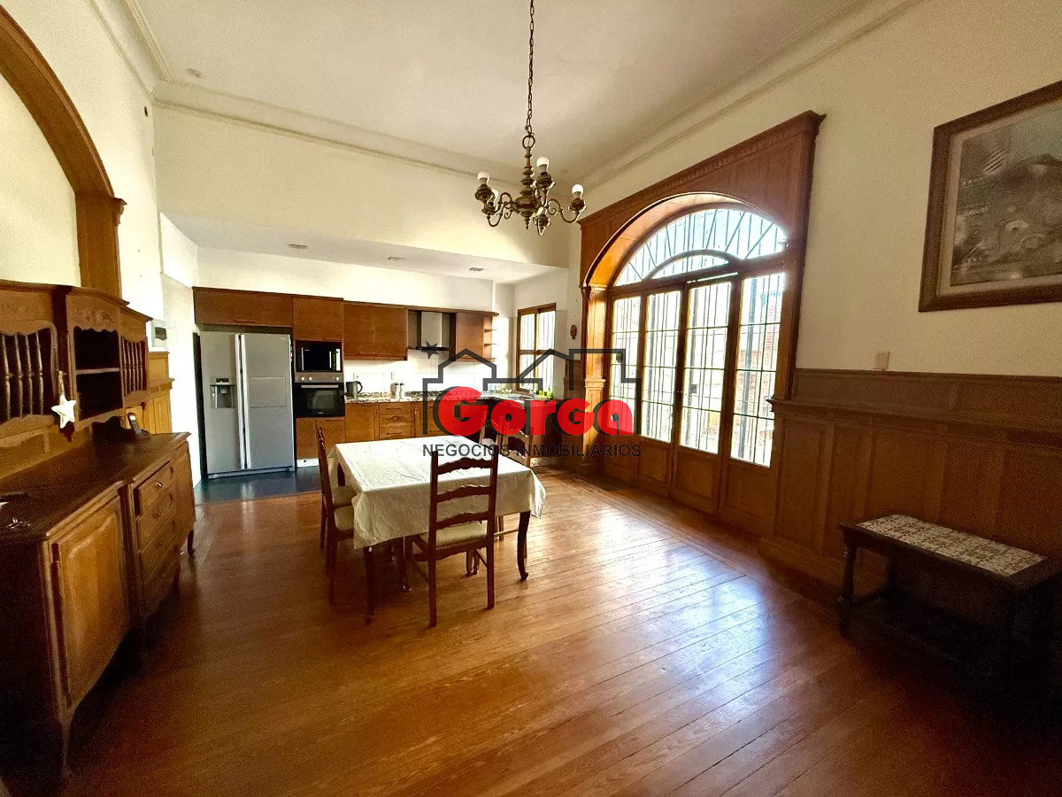 Casa ID.462 - Preciosa y única propiedad sobre Agraciada casi Asencio