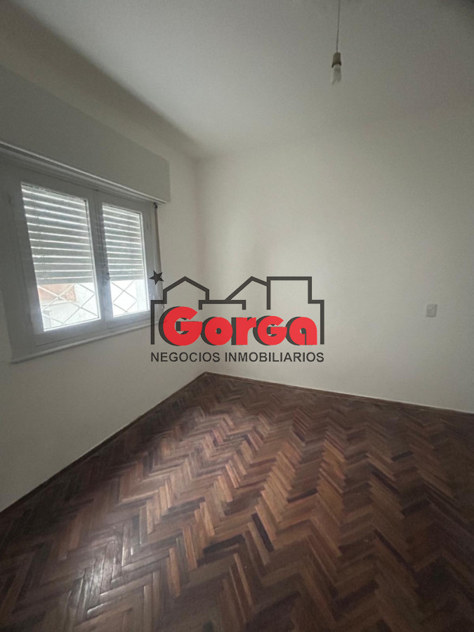 Casa ID.603 - Casa 2 dorm detrás Shopping Nuevo Centro 
