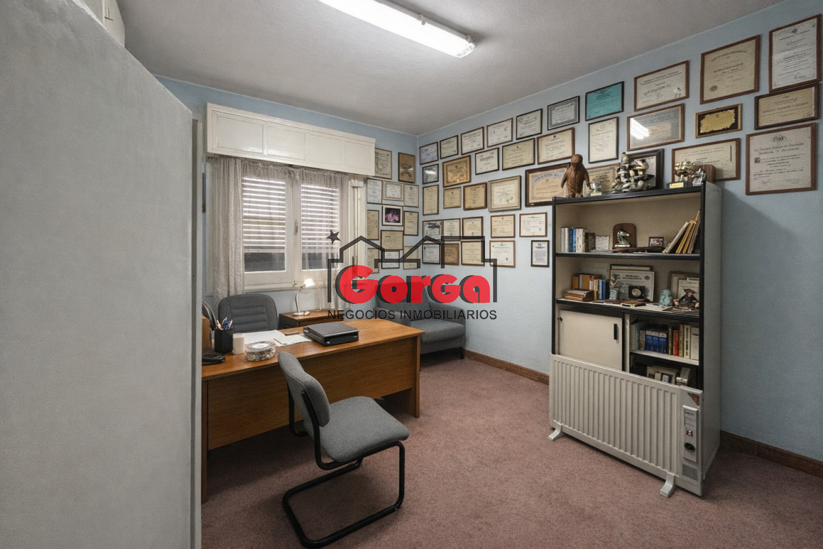 Casa ID.570 - Sobre Br Artigas y Marcelino Sosa, casa en planta alta. 