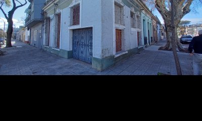 Casa esquina sobre Marcelino Sosa y Antonio Machado