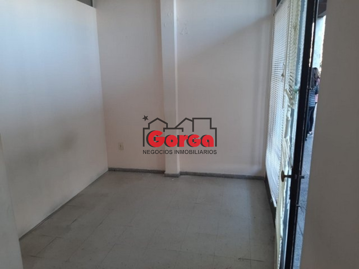 Local Comercial ID.57 - Local frente a la Plaza San Martín