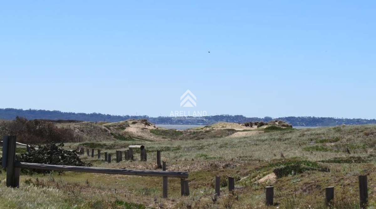 Terreno ID.3499 - Vendo terreno en Ocean Park 430m2