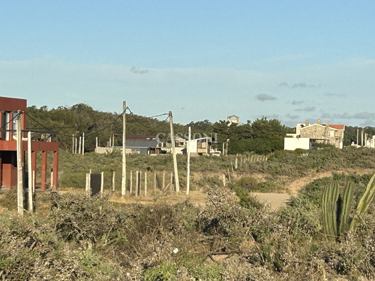 Terreno ID.3960 - Vendo en Primera Línea del Mar 2450 M2