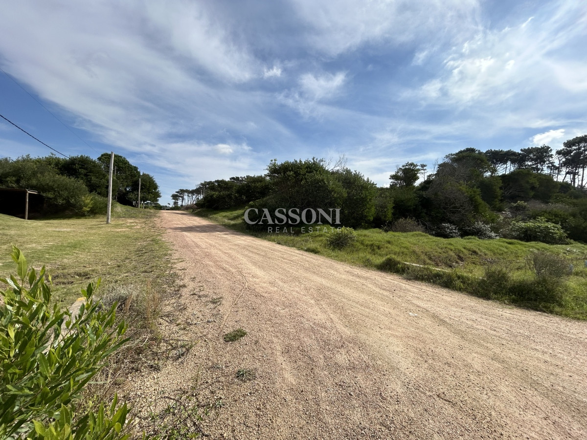 Terreno ID.2720 - Vendemos Terrenos (3) de 1366 M2 a 100 mts de la playa de Ocean Park
