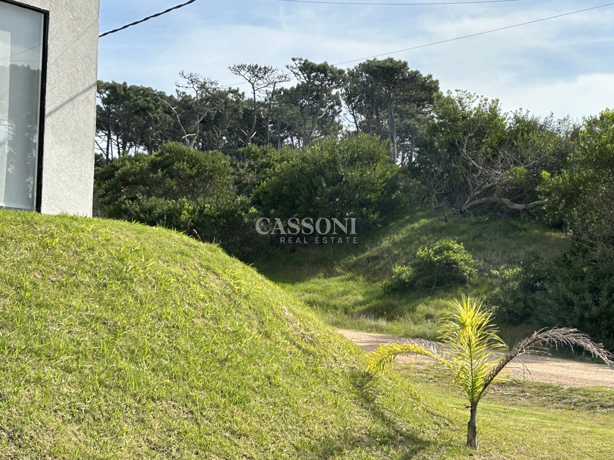 Terreno ID.2720 - Vendemos Terrenos (3) de 1366 M2 a 100 mts de la playa de Ocean Park
