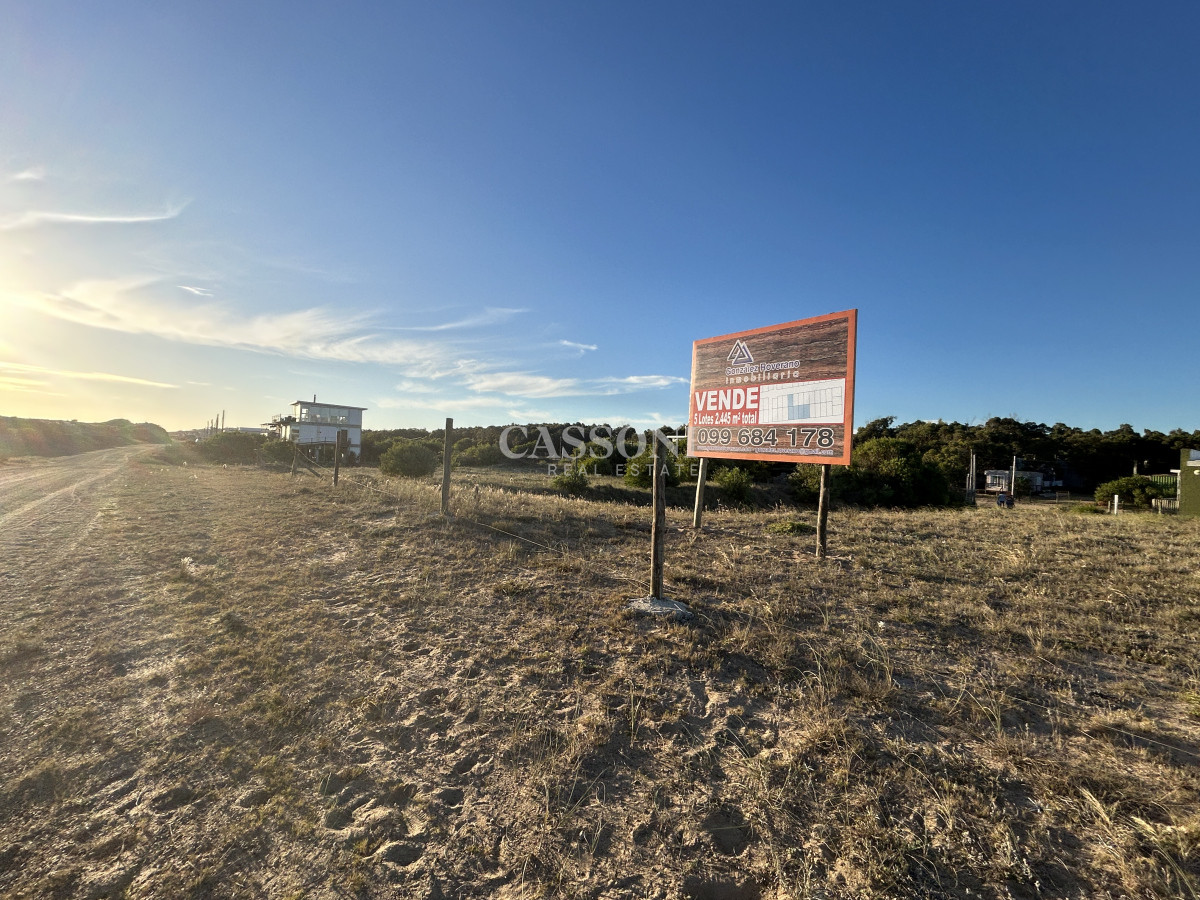 Terreno ID.3960 - Vendo en Primera Línea del Mar 2450 M2