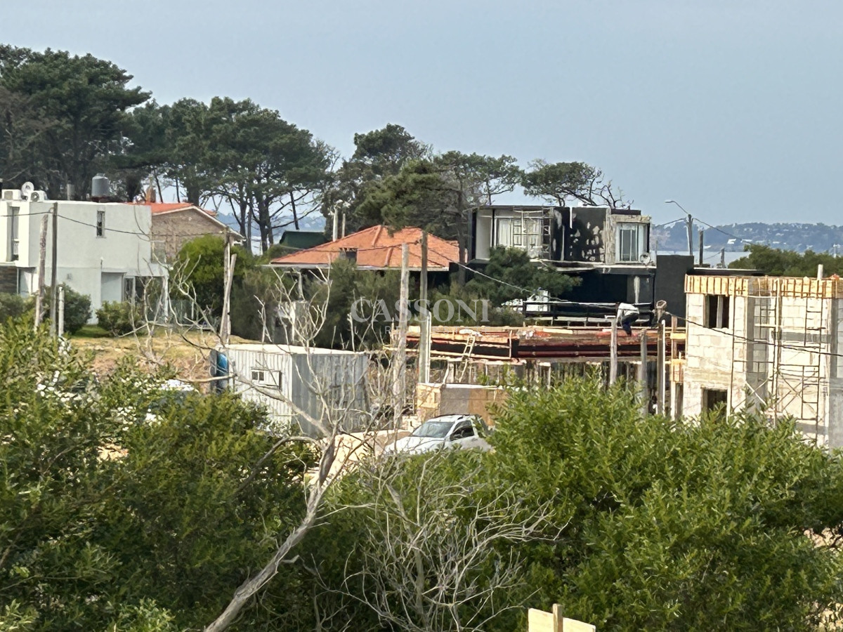 Terreno ID.2720 - Vendemos Terrenos (3) de 1366 M2 a 100 mts de la playa de Ocean Park