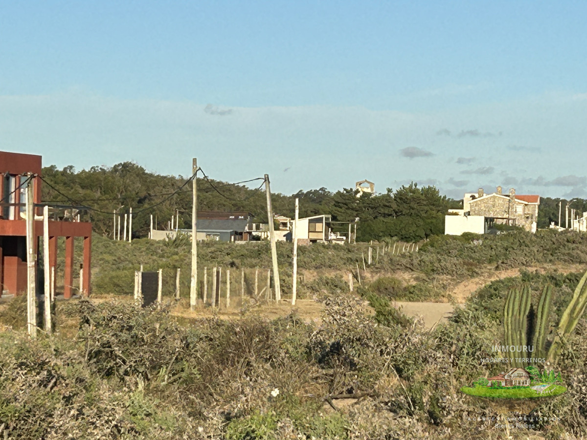 Terreno ID.546 - Vendo en Primera Línea del Mar 2450 M2
