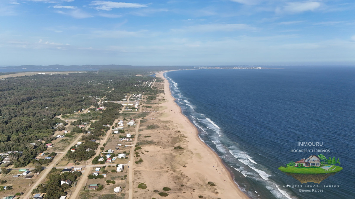 Terreno ID.546 - Vendo en Primera Línea del Mar 2450 M2