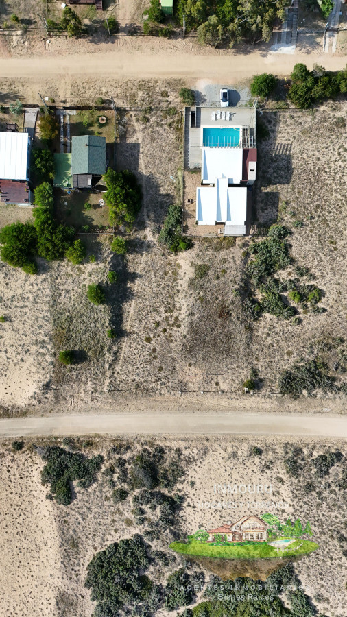 Terreno ID.546 - Vendo en Primera Línea del Mar 2450 M2