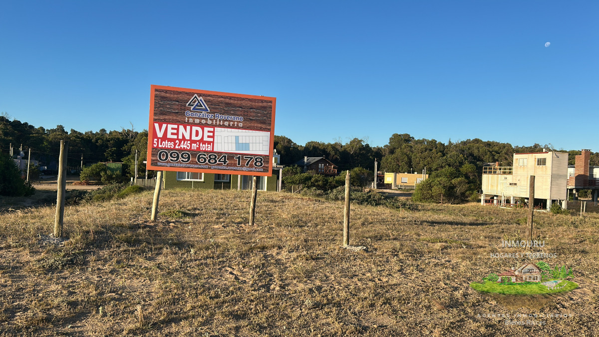 Terreno ID.546 - Vendo en Primera Línea del Mar 2450 M2