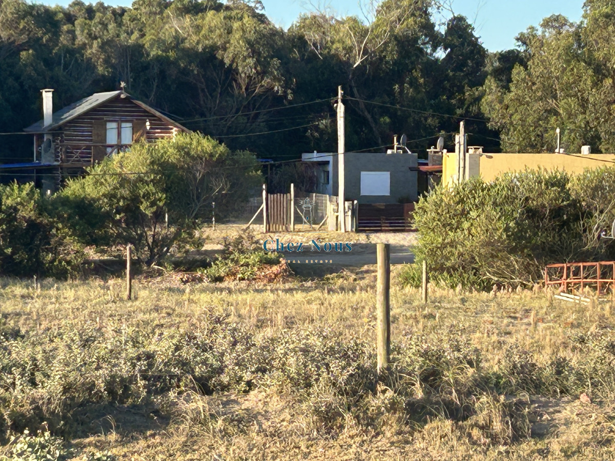 Terreno ID.423 - Vendo en Primera Línea del Mar 2450 M2