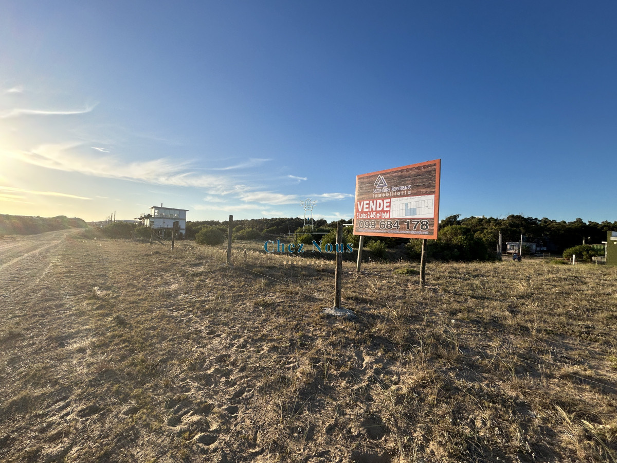 Terreno ID.423 - Vendo en Primera Línea del Mar 2450 M2