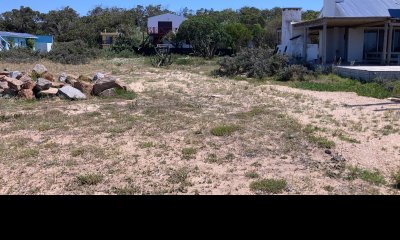 Vendemos terreno en primera línea del Mar en Sauce de Portezuelo