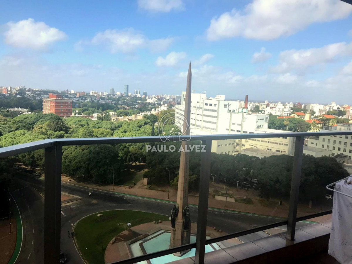 Piso 12 con vista al parque