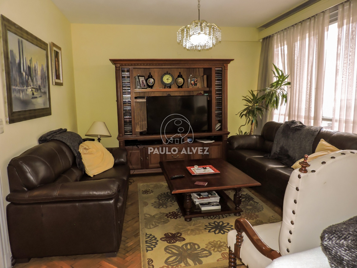 Centro Montevideo - GoPunta - Portal Inmobiliario de Punta del Este - Maldonado