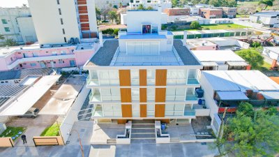 Tamba City 204- A metros del mar, en el centro de Piriápolis. 