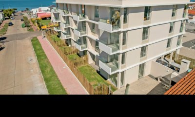 Altos de Piriápolis- Apartamento en alquiler anual, frente al mar, vista inmejorable. Dos dormitorios uno de ellos en suite. No dudes en consultar