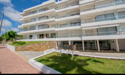 Diano Marino101 - Centro, con vista al mar. Con dos dormitorios, dos baños.