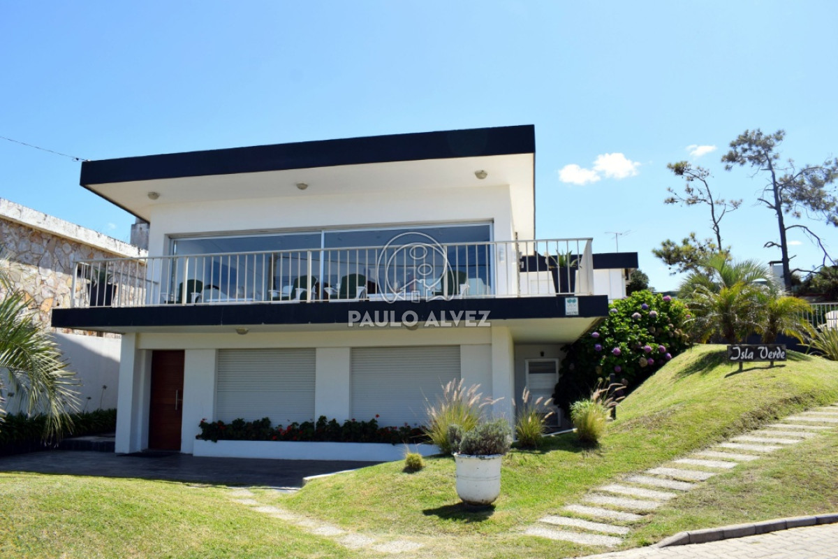 Playa Hermosa - GoPunta - Portal Inmobiliario de Punta del Este - Maldonado