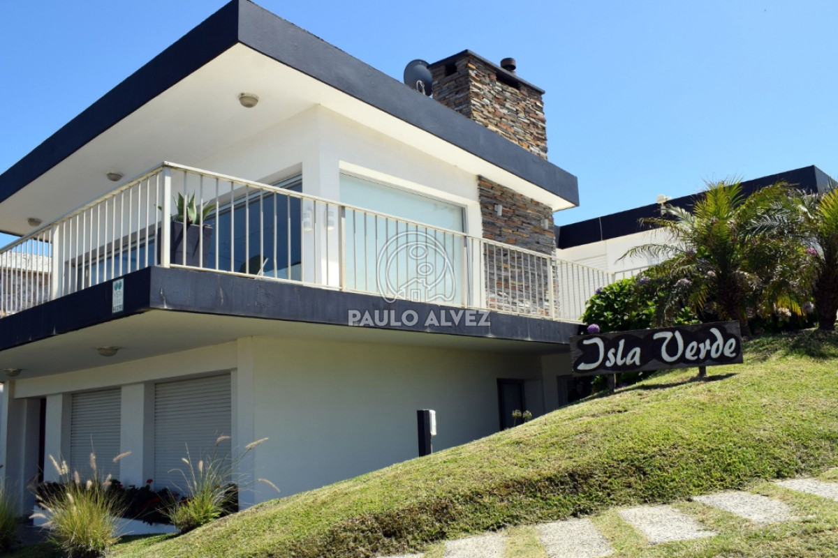 Playa Hermosa - GoPunta - Portal Inmobiliario de Punta del Este - Maldonado