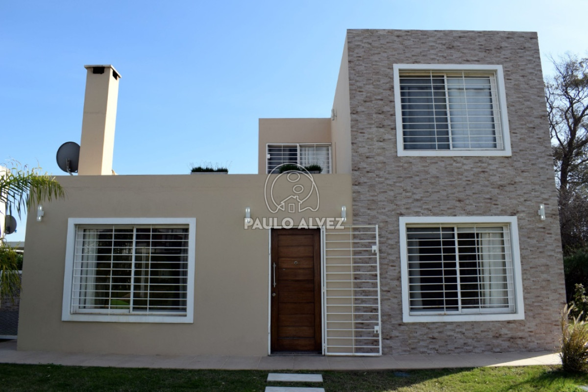 Playa Hermosa - GoPunta - Portal Inmobiliario de Punta del Este - Maldonado