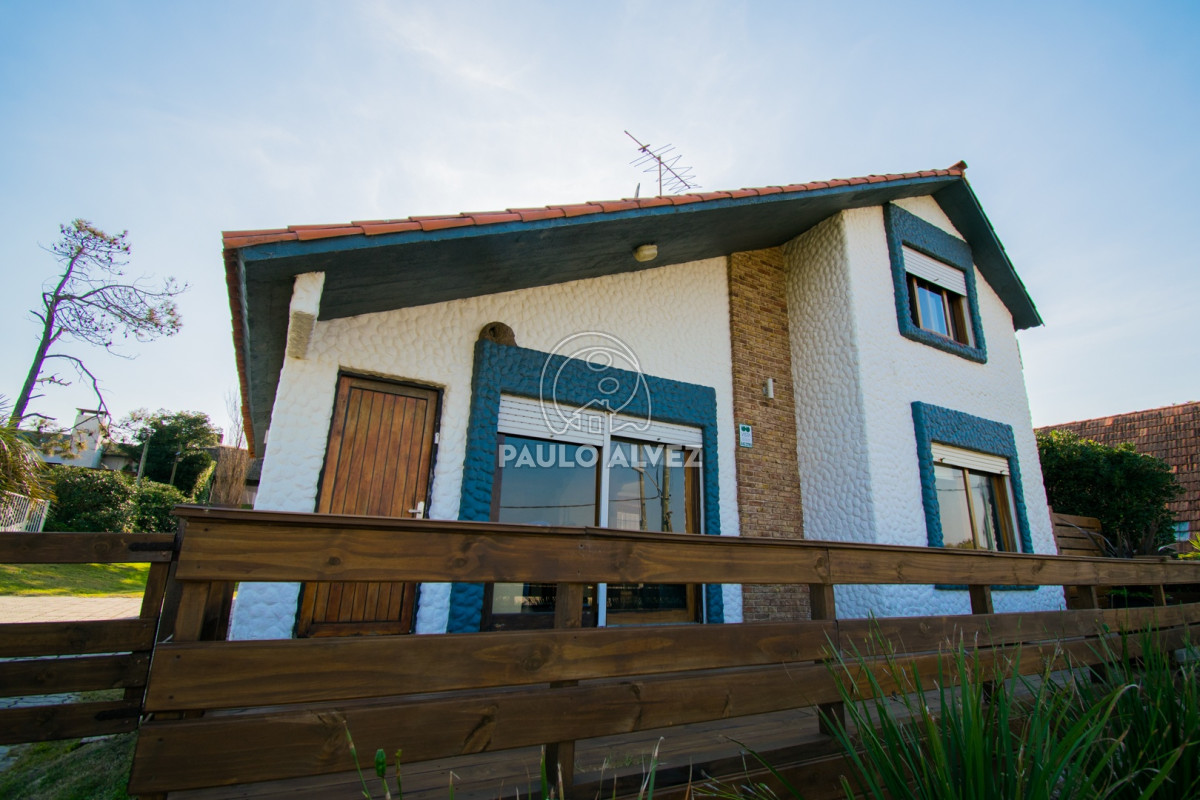 Playa Hermosa - GoPunta - Portal Inmobiliario de Punta del Este - Maldonado