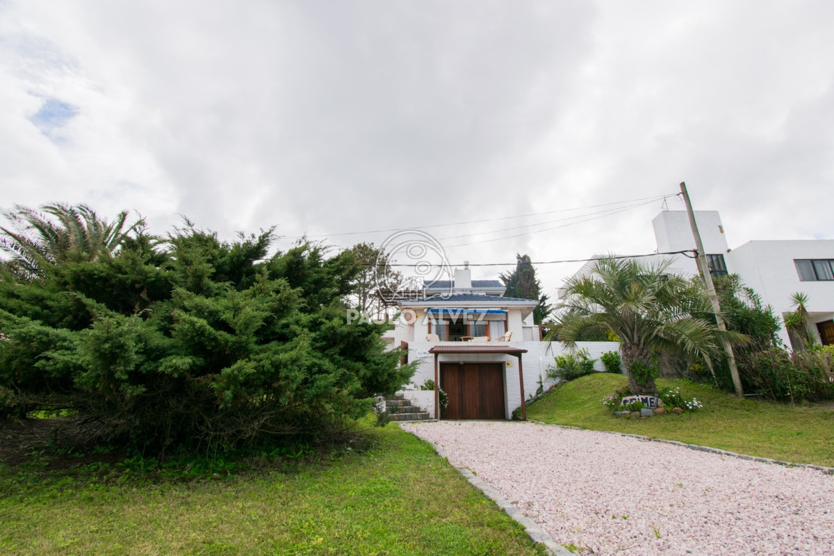 Playa Hermosa - GoPunta - Portal Inmobiliario de Punta del Este - Maldonado