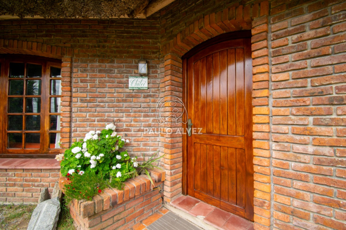 Playa Hermosa - GoPunta - Portal Inmobiliario de Punta del Este - Maldonado