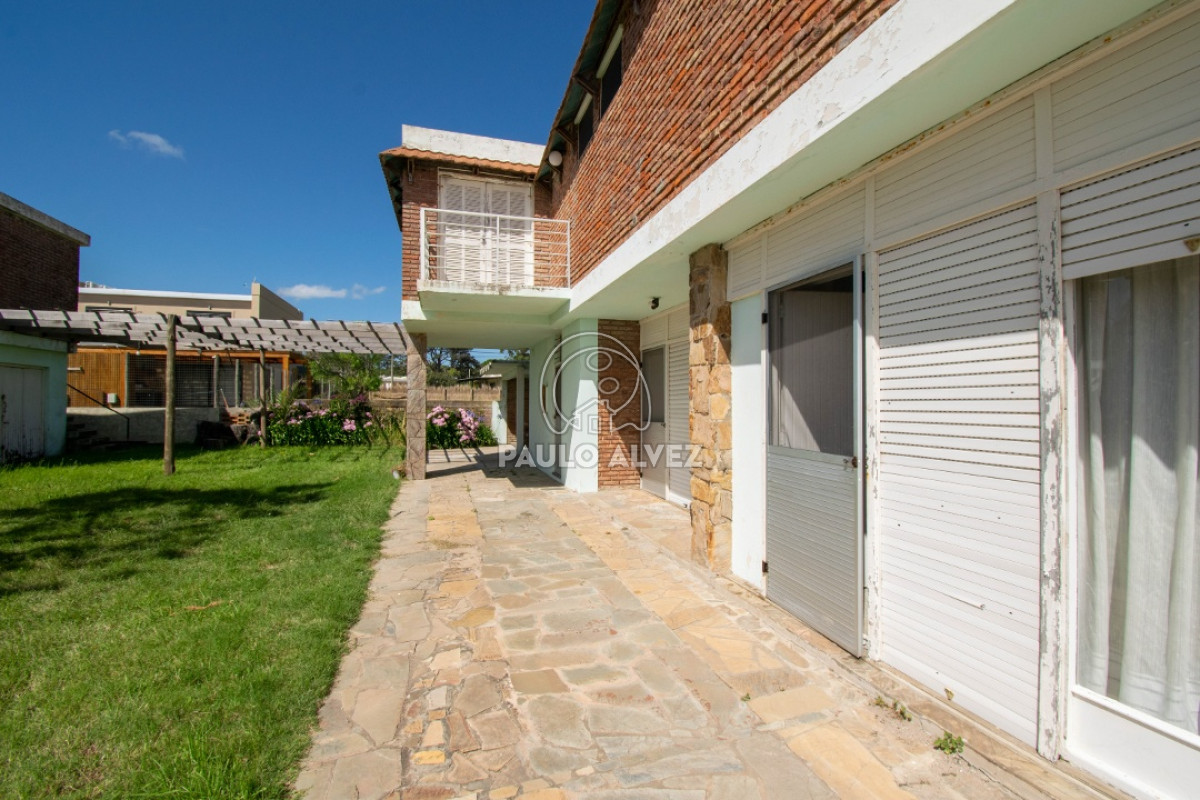 Playa Hermosa - GoPunta - Portal Inmobiliario de Punta del Este - Maldonado