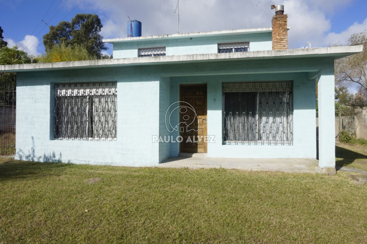Aceptan en la venta permuta por apartamento de menor valor que la casa.