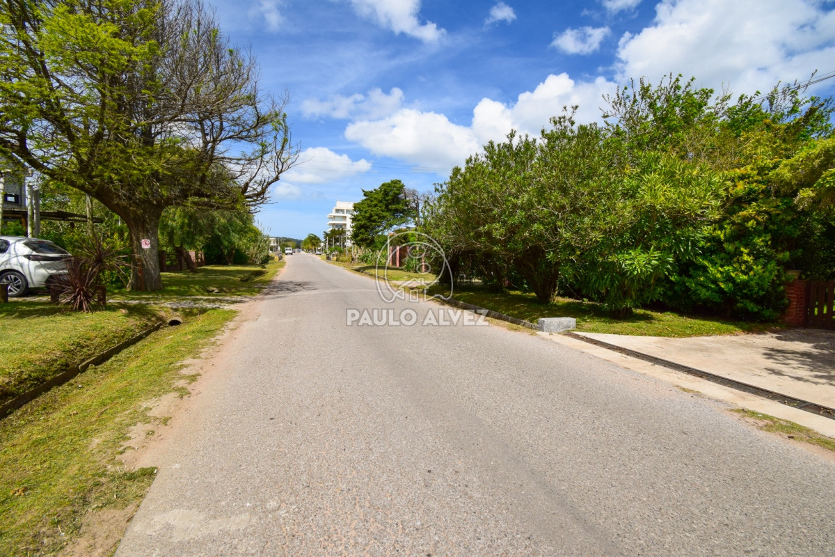 Los Angeles - GoPunta - Portal Inmobiliario de Punta del Este - Maldonado