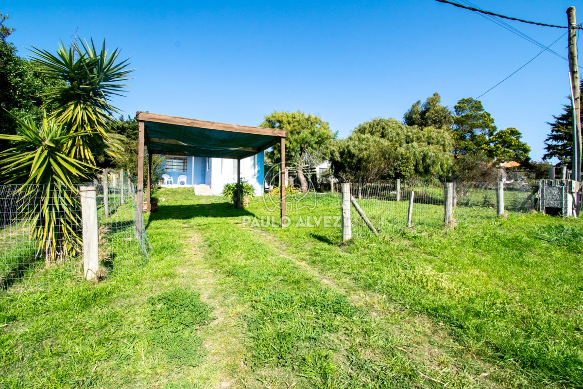 Casa en venta con 5 dormitorios 3 baños. Con vista a los cerros 