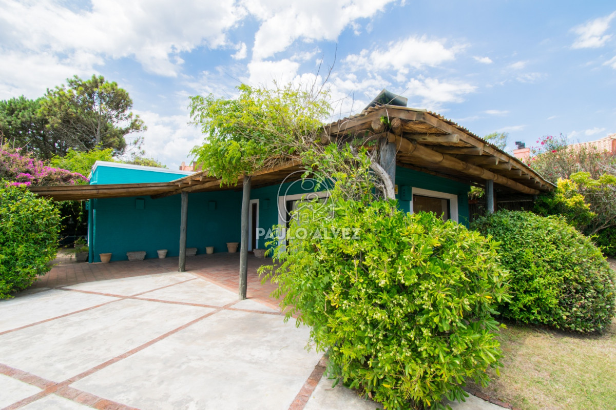 Playa Hermosa - GoPunta - Portal Inmobiliario de Punta del Este - Maldonado