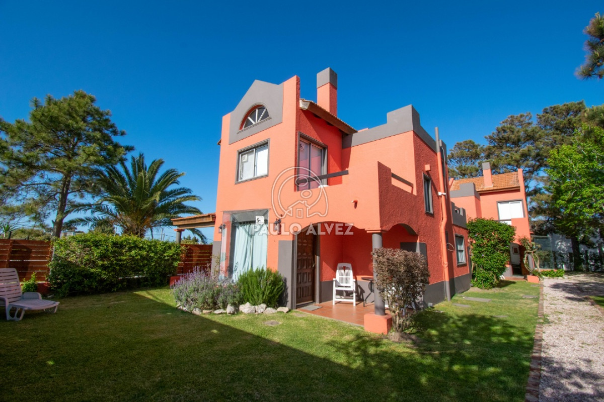 Playa Hermosa - GoPunta - Portal Inmobiliario de Punta del Este - Maldonado
