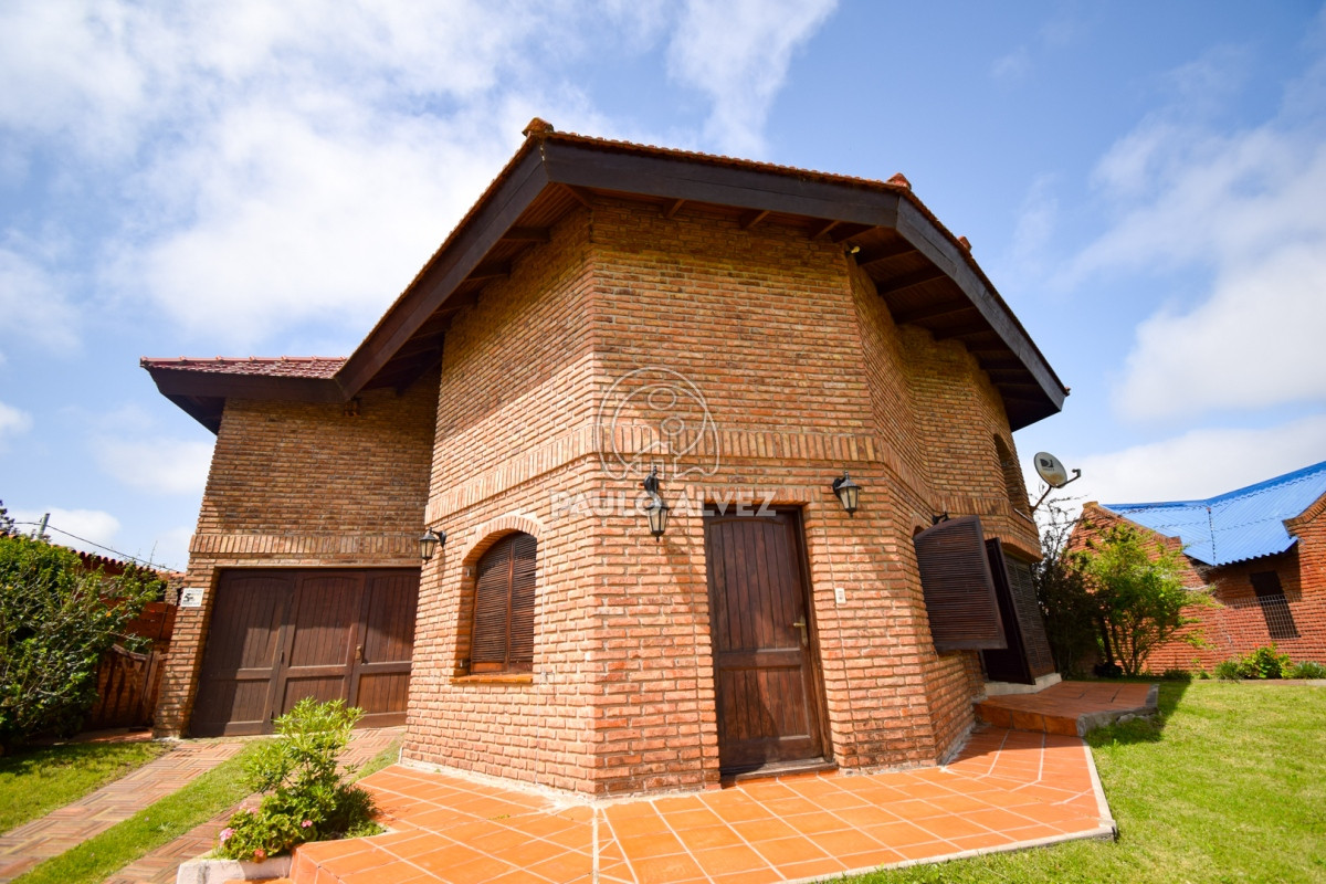 Playa Hermosa - GoPunta - Portal Inmobiliario de Punta del Este - Maldonado