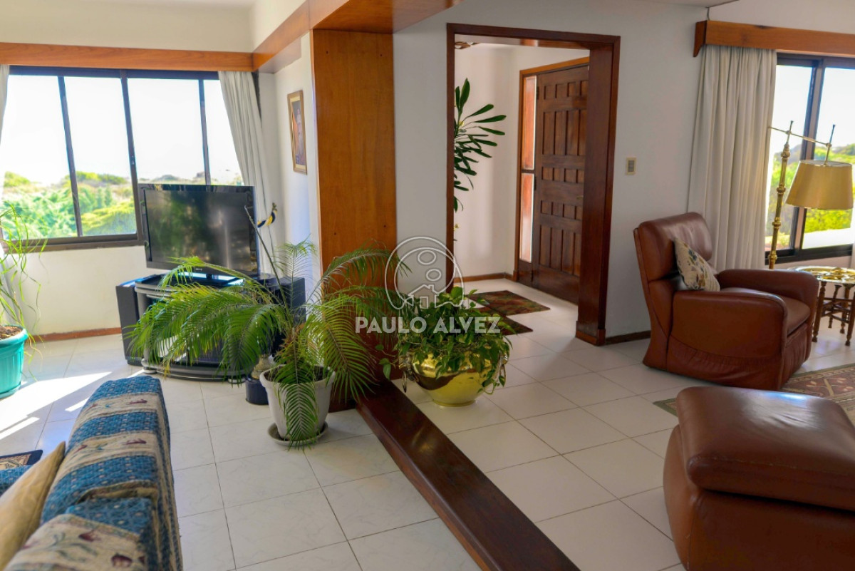 Nefertiti (1034) - GoPunta - Portal Inmobiliario de Punta del Este - Maldonado