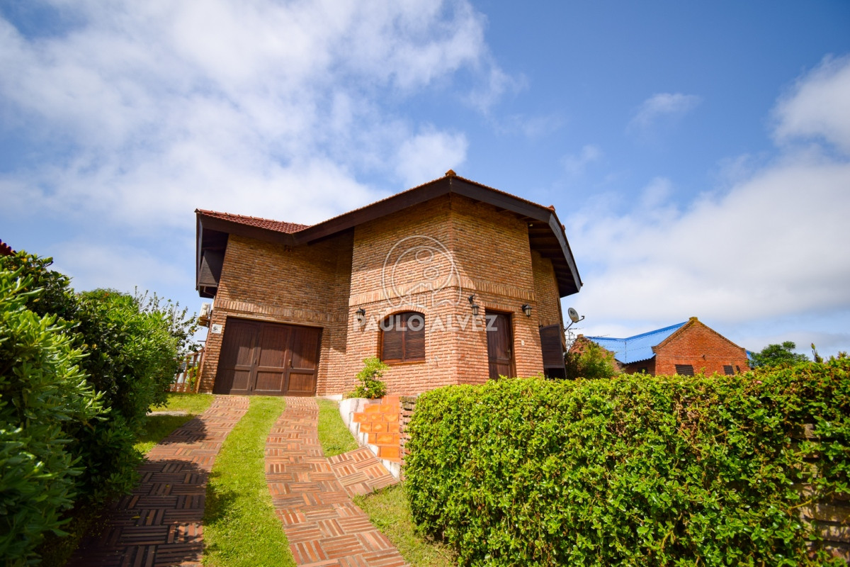 Playa Hermosa - GoPunta - Portal Inmobiliario de Punta del Este - Maldonado