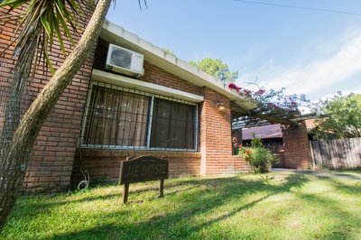Zona tranquila, a menos de 200metros  del mar, ideal para descansar o disfrutar en familia