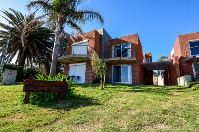 casa en alquiler en piriápolis, cerca del mar, vista privilegiada 