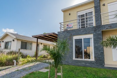 Dúplex a 100 metros del mar.