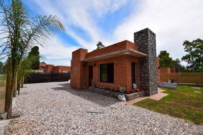 Center ll- Propiedad en construcción, entorno sereno durante todo el año. Ideal para aquellos que buscan la tranquilidad y la cercanía todo. 