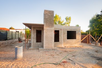 Center ll- Propiedad en construcción, entorno sereno durante todo el año. Ideal para aquellos que buscan la tranquilidad y la cercanía todo. 