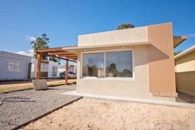 Gold l - Propiedad en Barrio Medanos, entorno tranquilo y agradable todo el año. Un lugar ideal para comenzar tu proyecto de vida. 