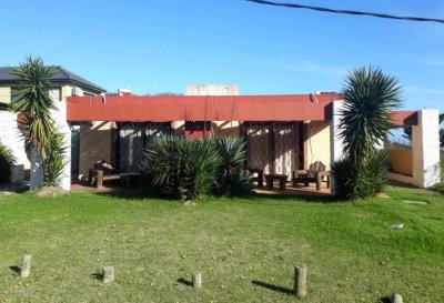 Duplex a metros del mar