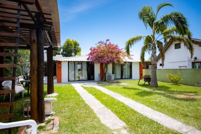 Paraiso Oculto ll, cerca del mar, zona tranquila y agradable. Ideal para pasar en familia y con amigos.