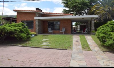 Balik, propiedad que se encuentra a metros del mar y zona céntrica. Zona ideal para vivir todo el año